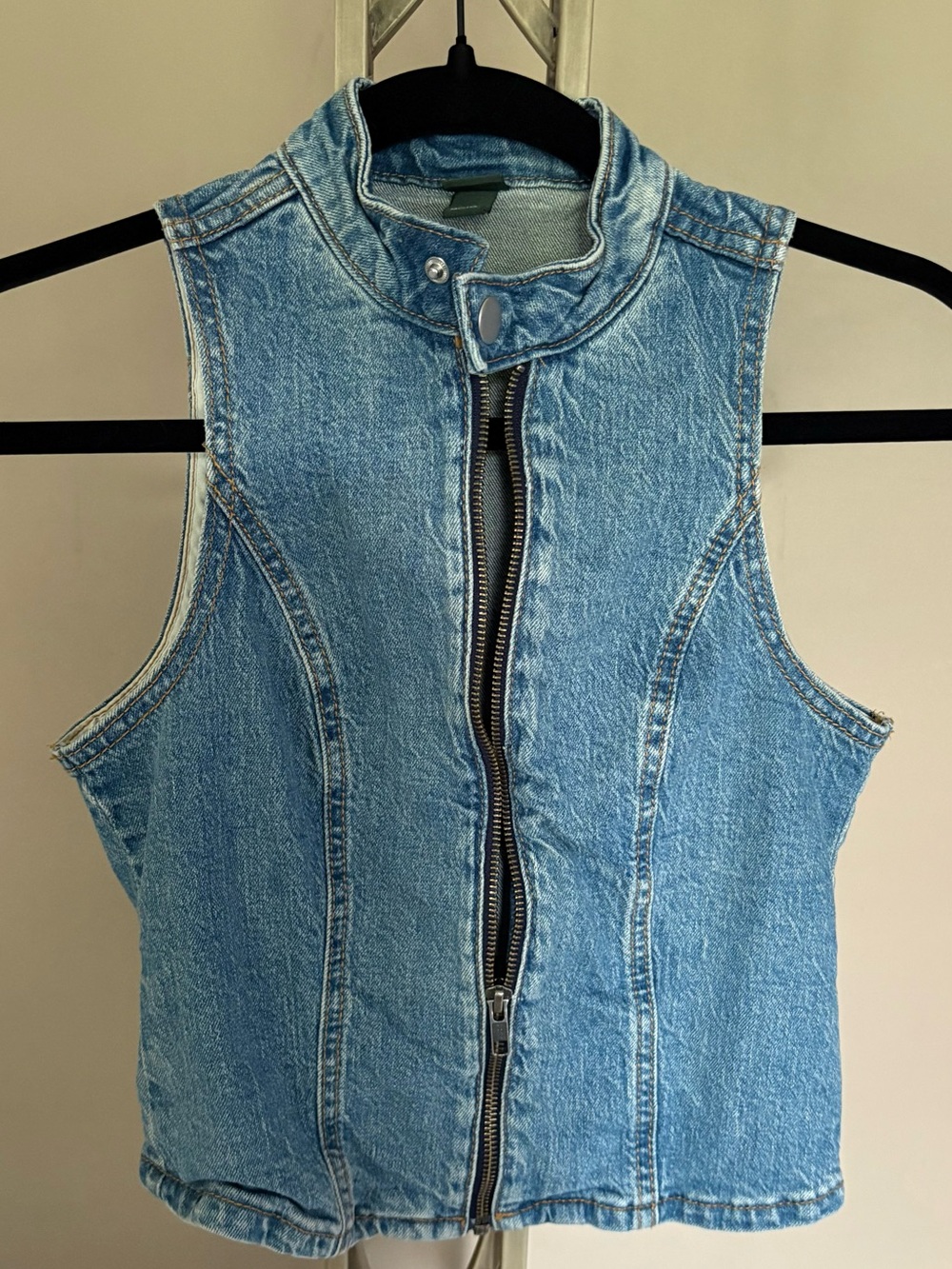 Wild Gable Women's Light Blue Denim Vest with Front Zip Size  XS